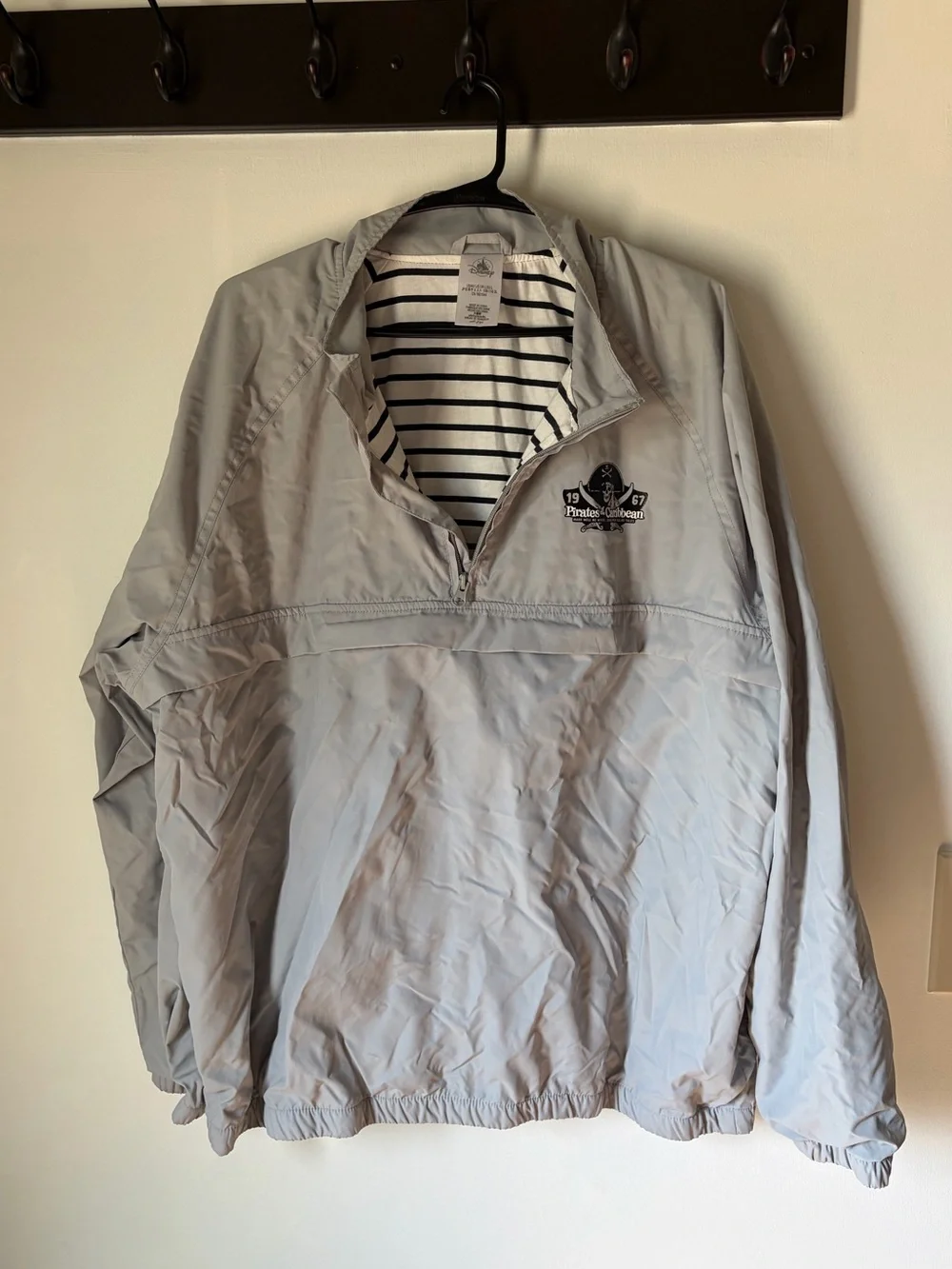 Disney pirates of the Caribbean light gray windbreaker size large